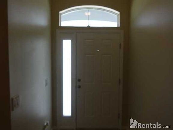 2nd image of 417 NW Concord Dr