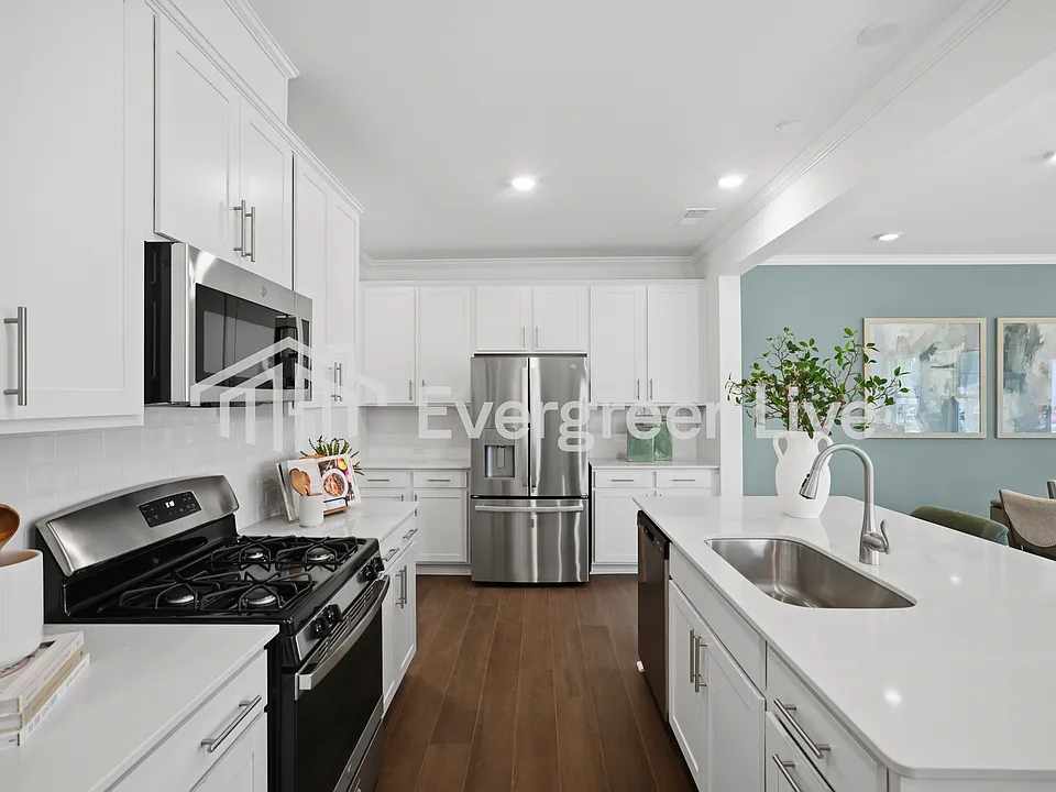 1212 Blue Dasher Ln