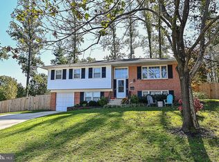 8111 Ashtonbirch Dr, Springfield, VA 22152