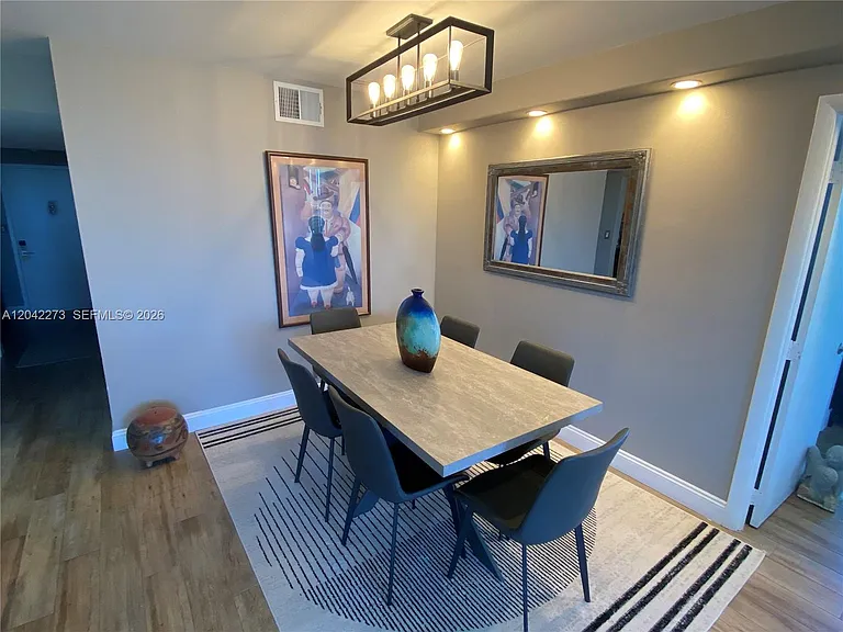 531 N Ocean #611 — Photo 9