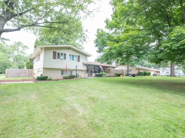 1129 Oakland Dr, Anderson, IN 46012