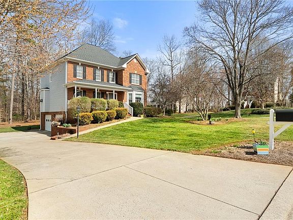 4th image of 6305 Armsby Rd