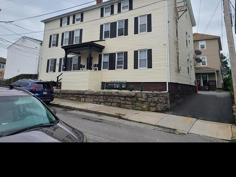105 Ballard St #1 — Photo 6