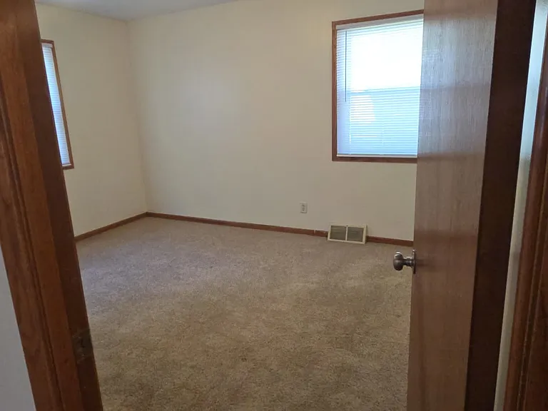 448 N Grandview Blvd — Photo 14