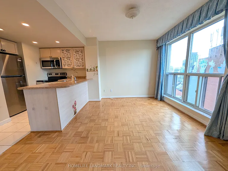 8 Park Rd #1803 — Photo 7
