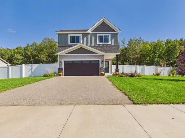 38377 Hunters Ridge Trl, North Branch, MN 55056