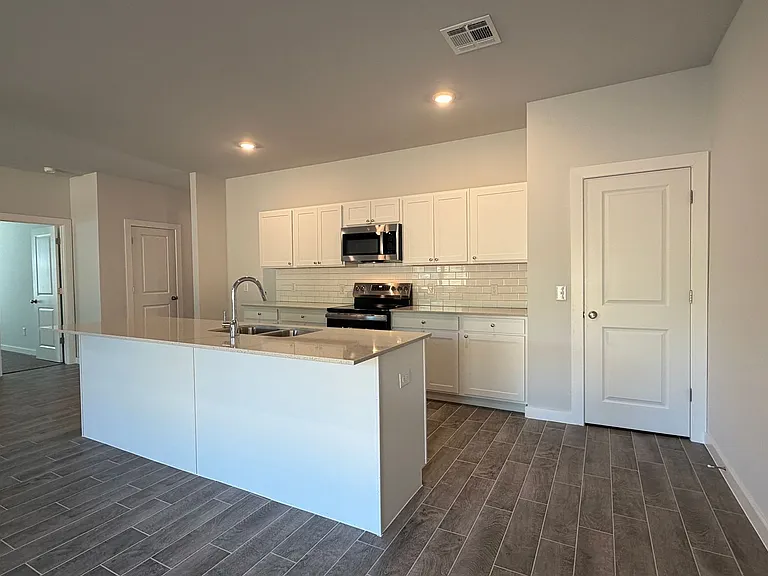 17441 Lantana Loop — Photo 5