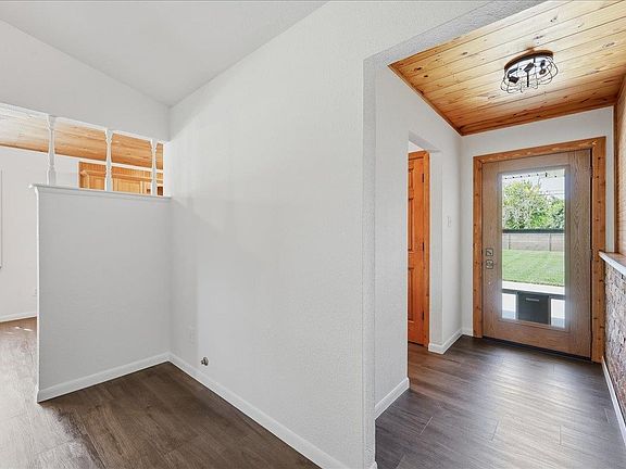 4th image of 4225 McLean Rd