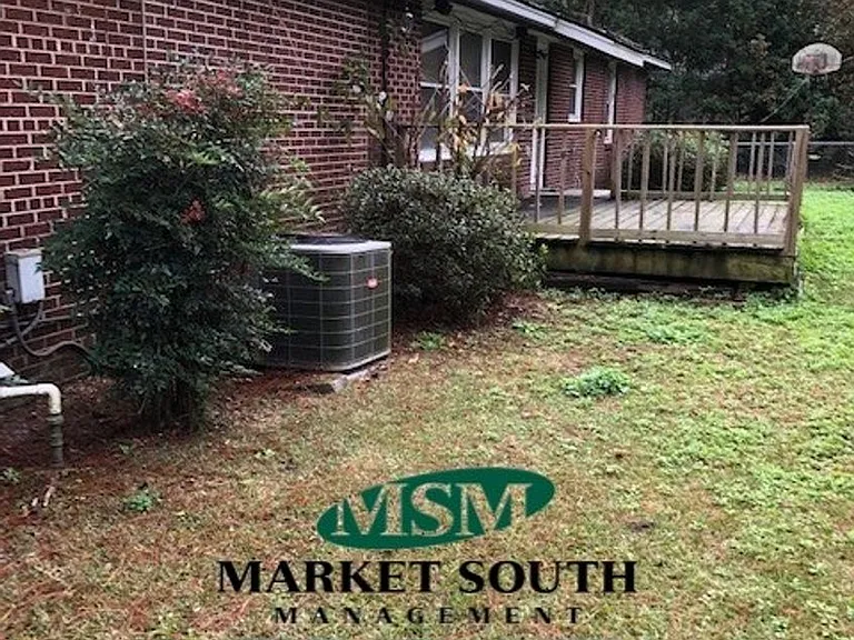 5529 Habersham St — Photo 5