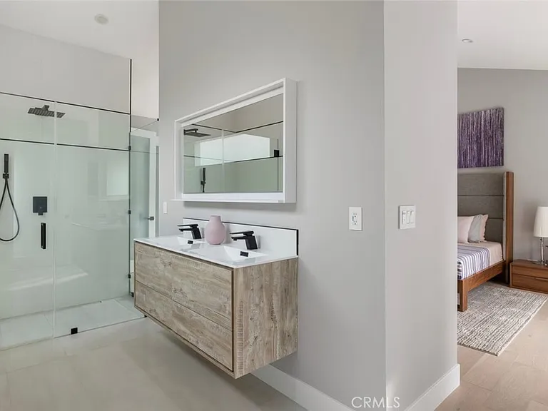 4731 Topanga Canyon Blvd — Photo 29