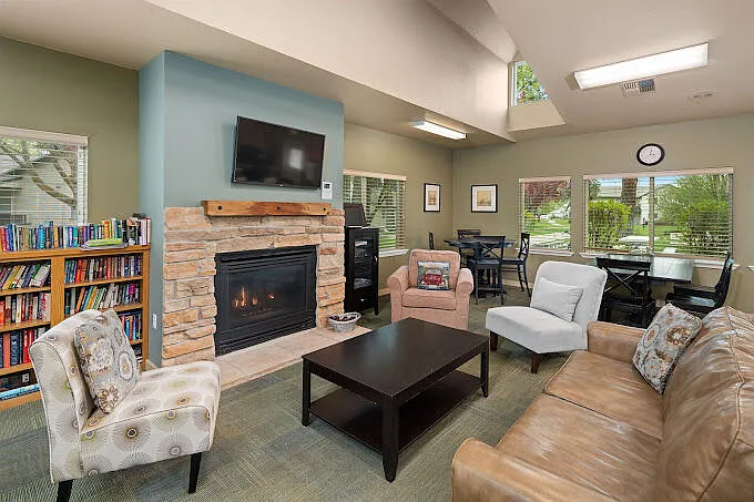 Lake Wood Ranch — Photo 9