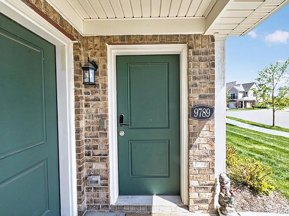 3rd image of 9789 Ridge Run St