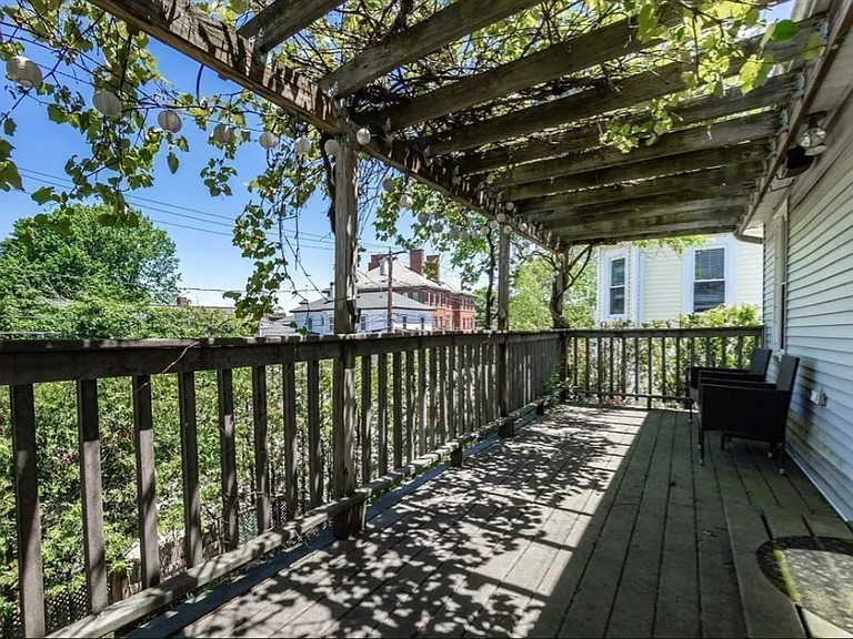 Side deck