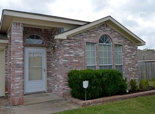 7309 Royal Oak Dr, Benbrook, TX 76126