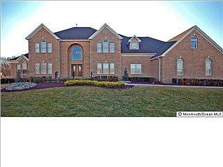 1st image of 10 Molsbury Ln