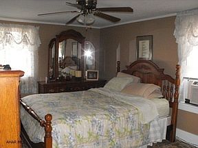 5th image of 135 Westwood Park Rd