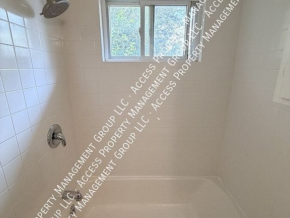 5th image of 3210 Charlesgate Ave SW APT D