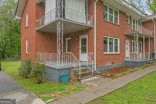 147 Burnside St #4 Photo 1