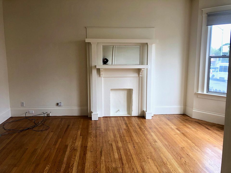 1st image of 419 22nd Ave