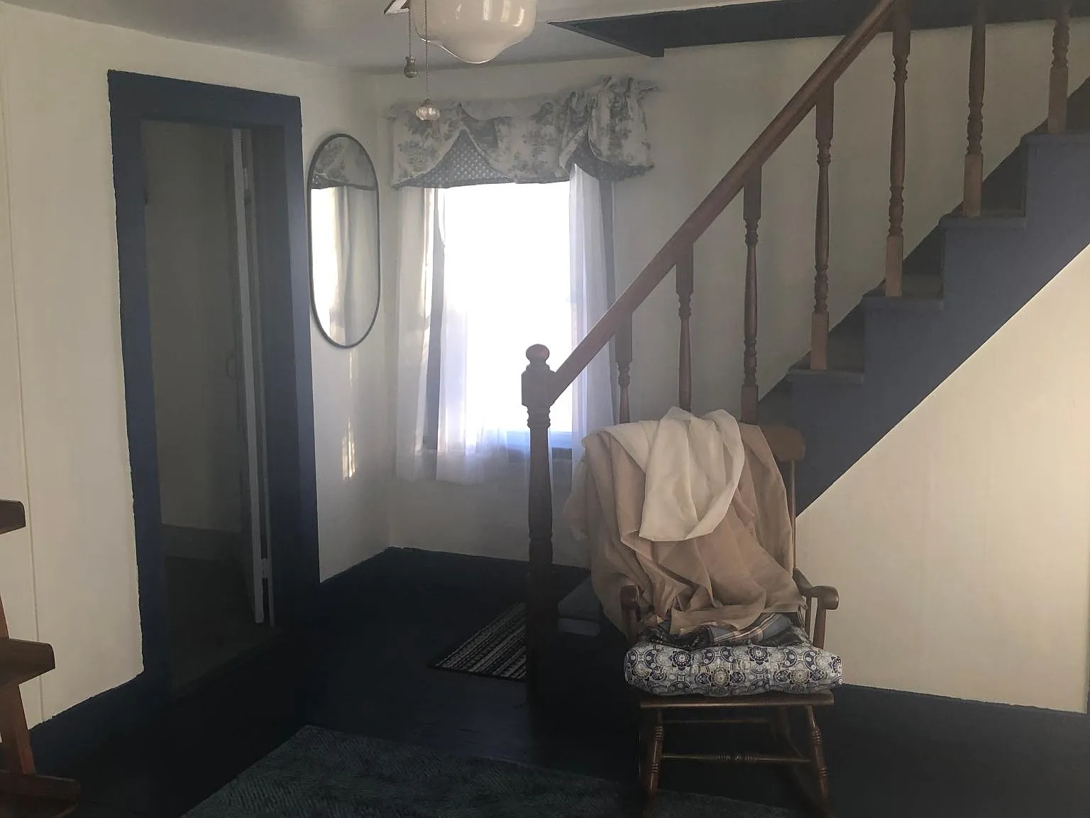 3 bed, 1.5 bath, 1200 sqft, $1,800 — Photo 2