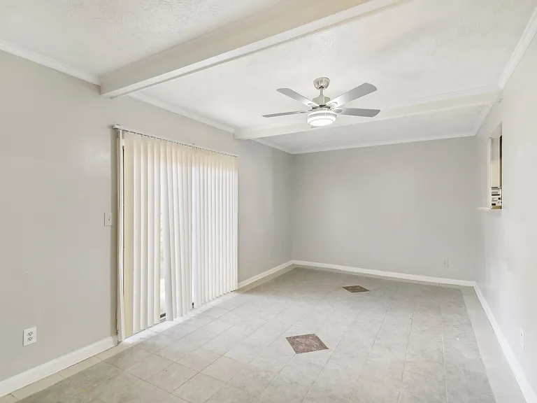 6429 Woodstone Way — Photo 6
