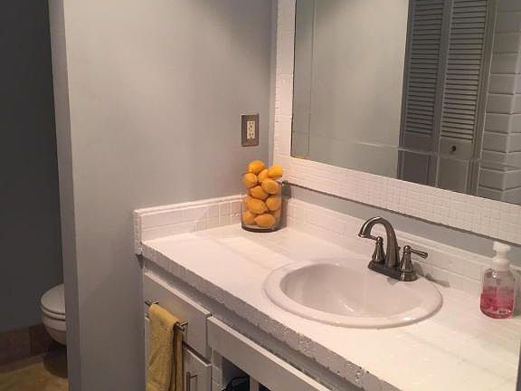 4th image of 3467 Donzi Way E