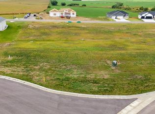 101 S Ridgeview Ave, Crooks, SD 57020