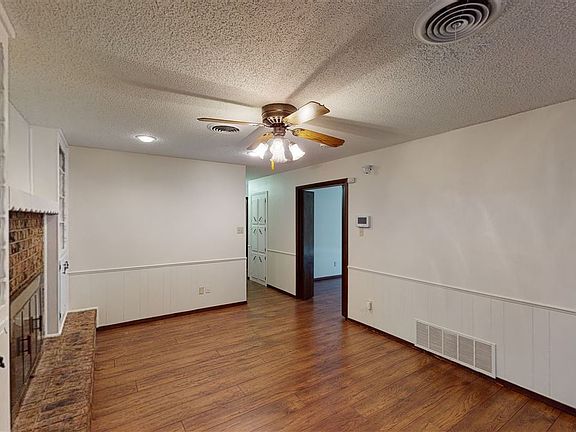 5th image of 6209 NW Cedarwood Dr