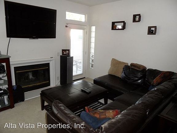 3rd image of 7245 Calabria Ct Unit 49