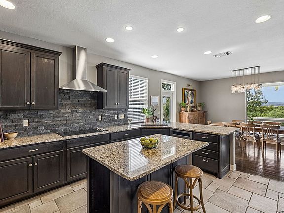 4th image of 309 Lake View