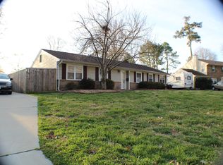 516 Pondview Cir, Virginia Beach, VA 23452