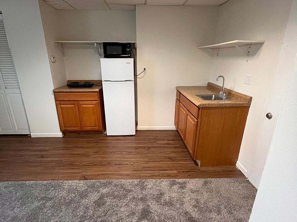 Kitchenette from Living room.