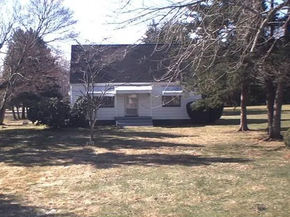 2526 Reeves Rd NE, Warren, OH 44483