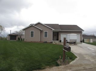 18754 Meadowflower Dr, New Paris, IN 46553