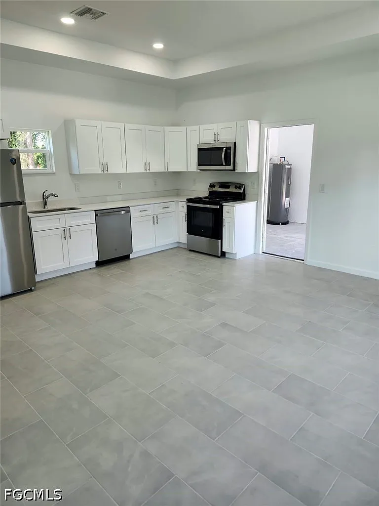 1 bed, 1.0 bath, 650 sqft, $1,500 — Photo 2