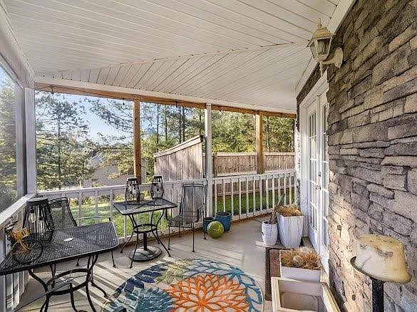 20 Shenandoah Ln — Photo 11