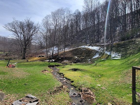 2nd image of 11658 Mud Fork Rd