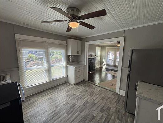 1st image of 303 Biggers Ave