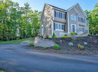 54 Northland Rd, Windham, NH 03087