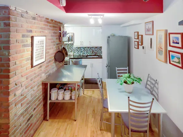 160 East 26th Street 2F image 2 of 7