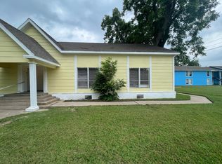 525 E Caney St Unit B, Wharton, TX 77488