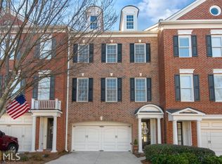 4309 Village Green Dr, Roswell, GA 30075