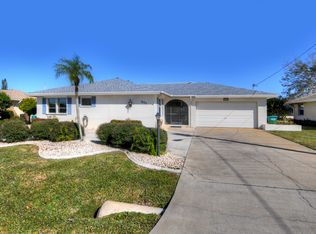 1633 SE 39th Ter, Cape Coral, FL 33904