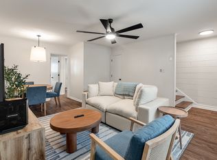 8 Grove St, Charleston, SC 29403