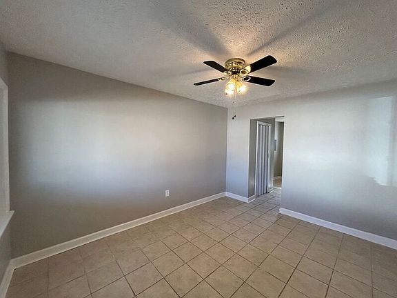 4th image of 130 Savoy Ave