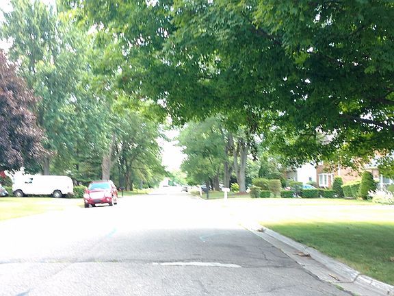 4th image of 19345 Weyher St