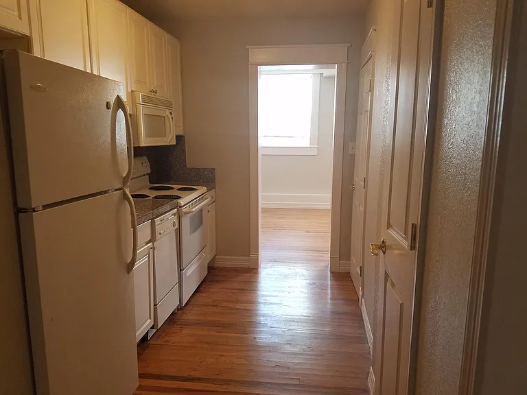 1650 N Pearl St #1 — Photo 6