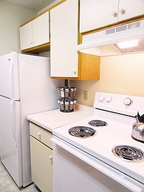 3rd image of 3403 22nd St S APT 202