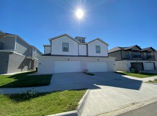 4211 Sante Fe Sq, Fayetteville, AR 72704