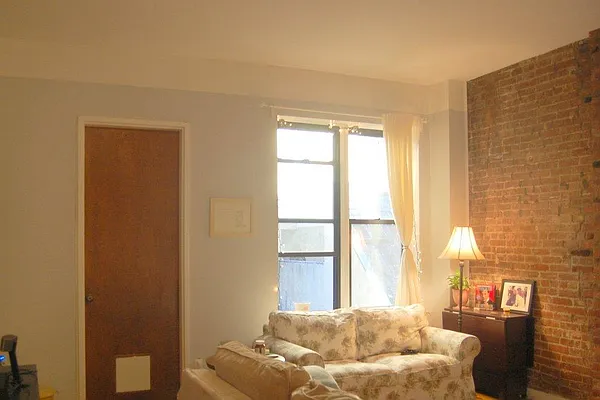 Rented by Corcoran | media 27